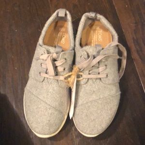 Toms size 7.5